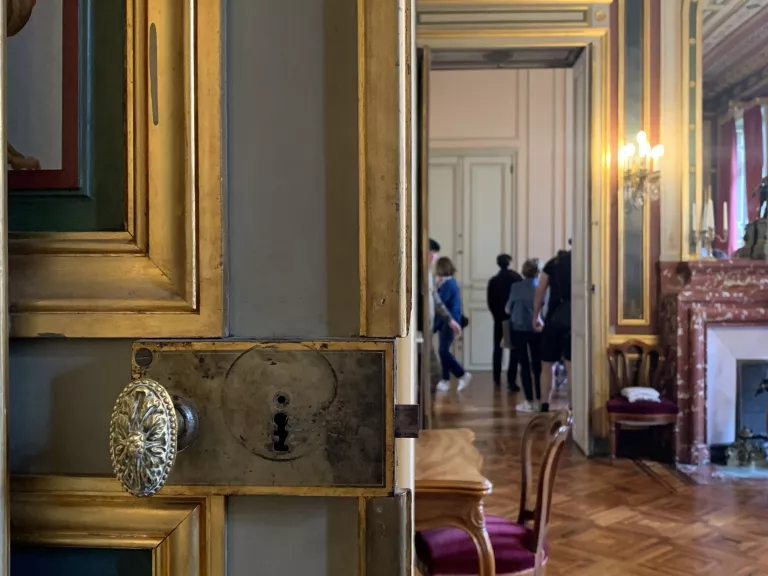 Salon de l'Hôtel des Troupes de montagne, Grenoble © Patrimoine culturel - Département de l'Isère Salon de l'Hôtel des Troupes de montagne, Grenoble © Patrimoine culturel - Département de l'Isère