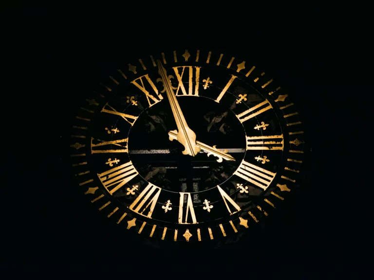 Dernière minute - changements de programme © Thomas Bormans sur unsplash