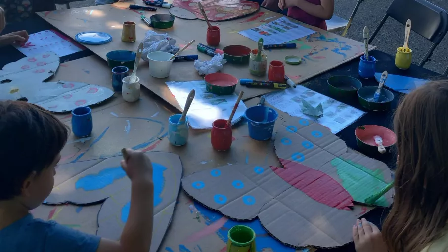 Atelier peinture - Fabrique tes ailes de papillons © Service Nature en Ville - Ville de Grenoble